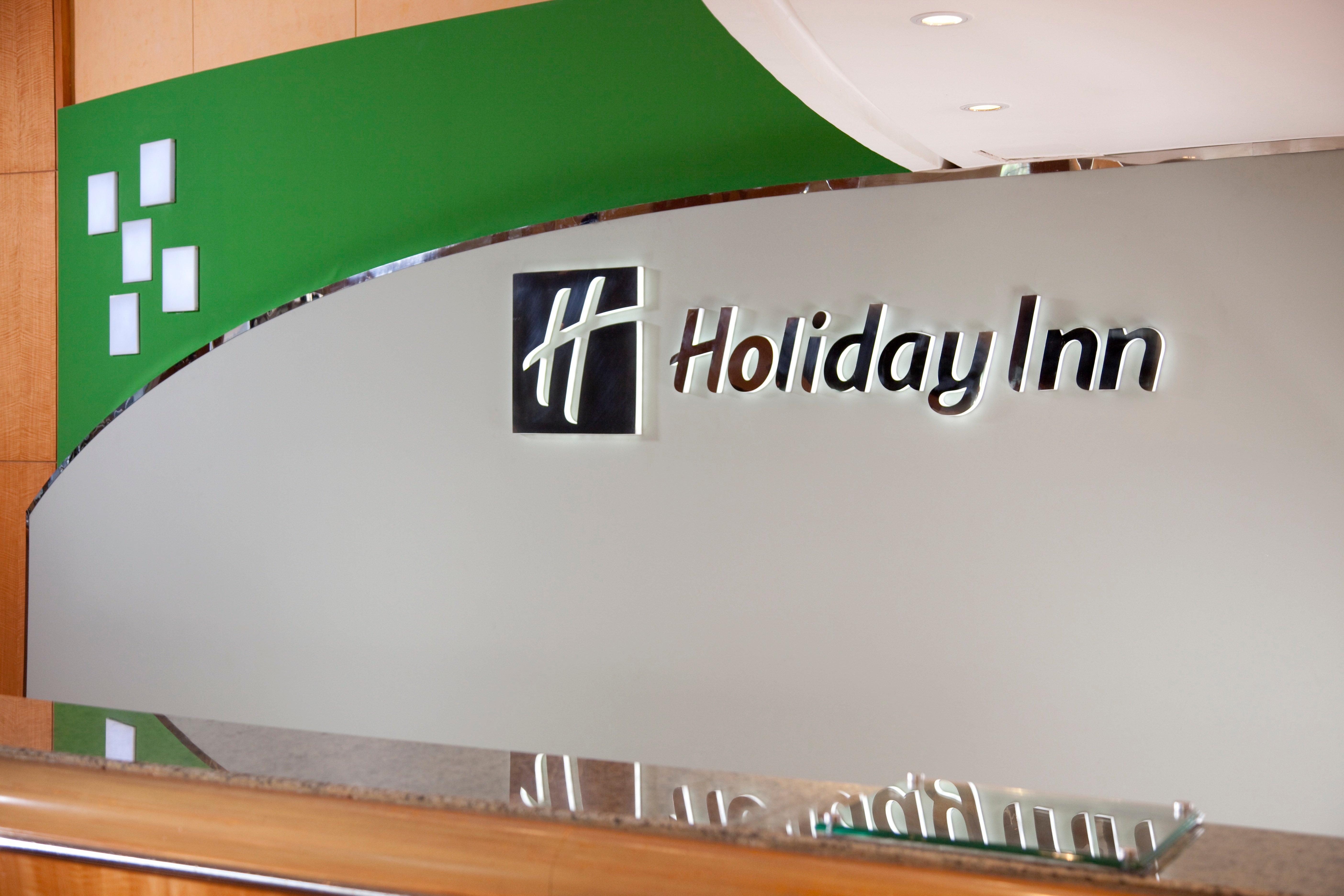 Holiday Inn Citystars By Ihg El El Cairo Exterior foto Holiday Inn logo